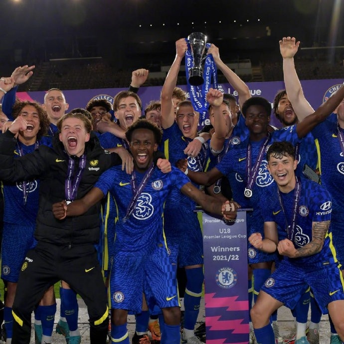 赢在未来！切尔西获U9欧冠冠军、U18联赛杯冠军、U13国家杯冠军
