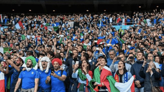 从球迷文化看足球的力量：欧洲杯的激情与影响