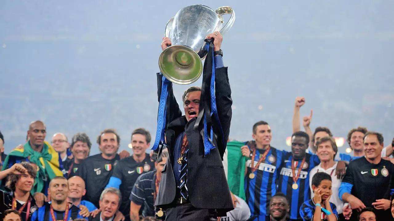 国际米兰的三冠王：穆里尼奥的蓝黑帝国