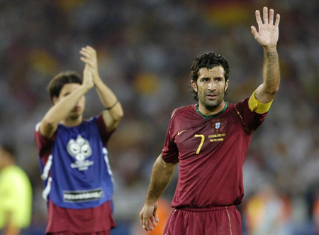 菲戈：葡萄牙的领袖，2002年世界杯的璀璨星辰