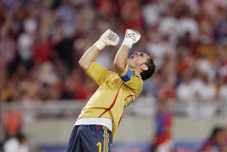 卡西利亚斯：2010年世界杯的西班牙国门——坚不可摧的守护神