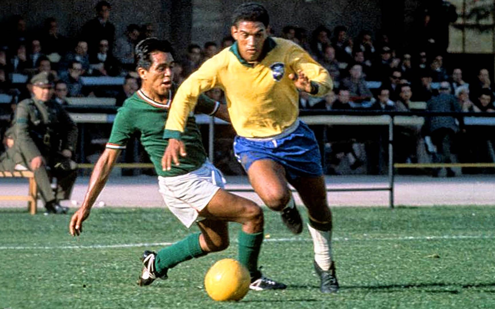 加林查：1962年世界杯的巴西边路快马