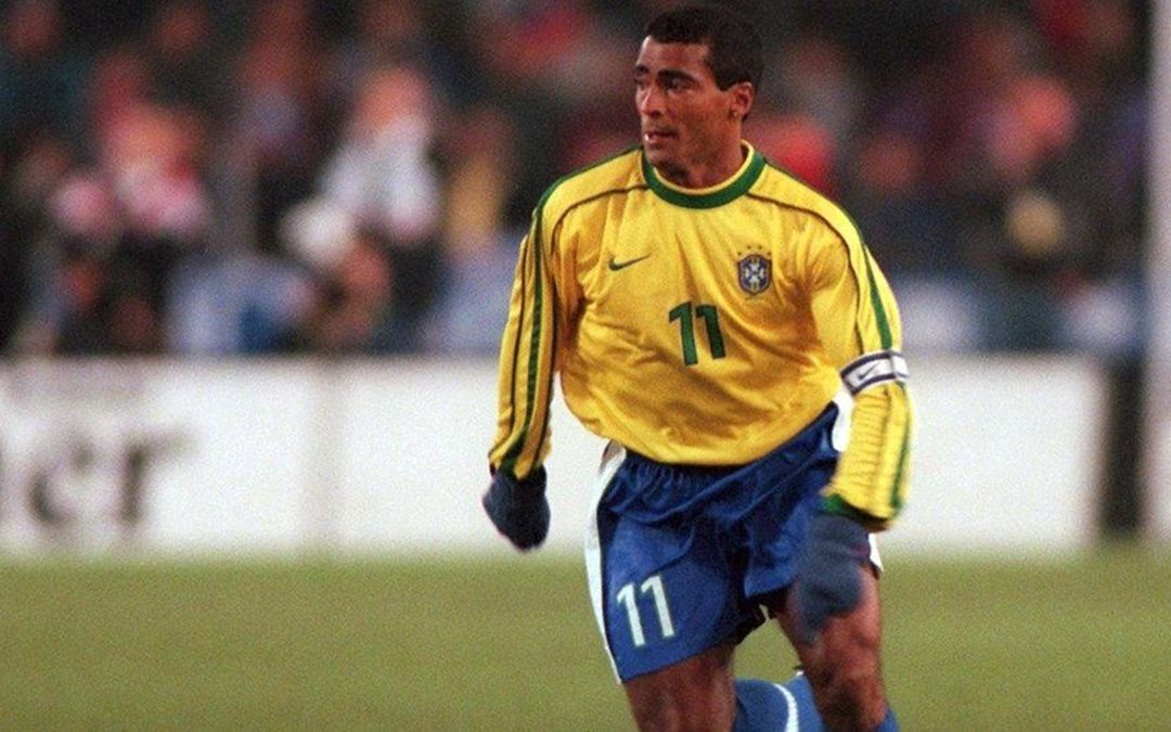 巴西之光：罗马里奥在世界杯的辉煌时刻