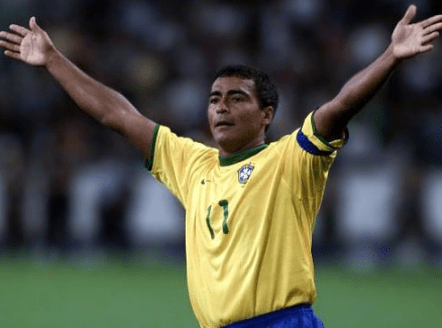 巴西之光：罗马里奥在世界杯的辉煌时刻