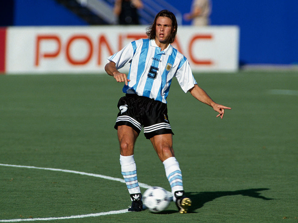 雷东多的优雅：阿根廷足球的艺术大师